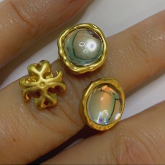 Sold out Tory Burch Roxanne clear stones Ring - Picture 3 of 5